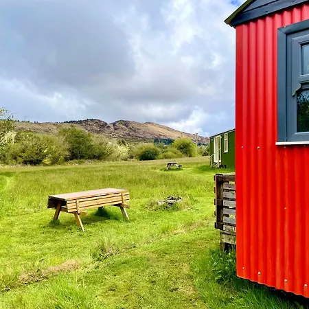 Campo de lujo Stepping Stones Glamping Little Red *