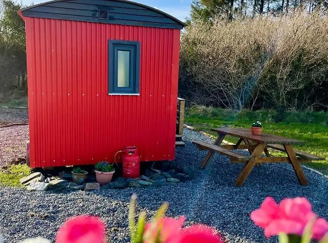 Stepping Stones Glamping Little Red