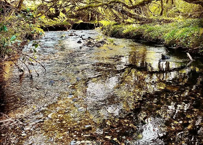 אוהל מפואר Stepping Stones Glamping Little Red *