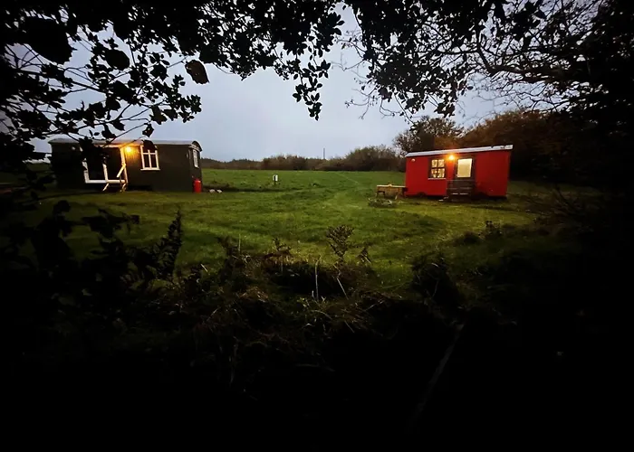 Stepping Stones Glamping Little Red Luxusní stan